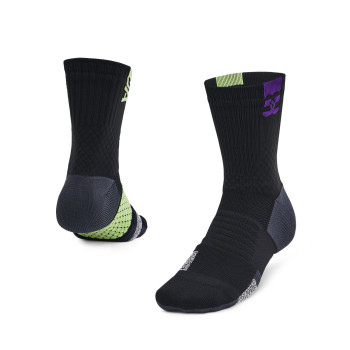 Under Armour Unisex UA ArmourDry™ Playmaker Mid-Crew Socks 
