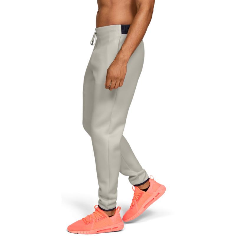 Under armour move pants online